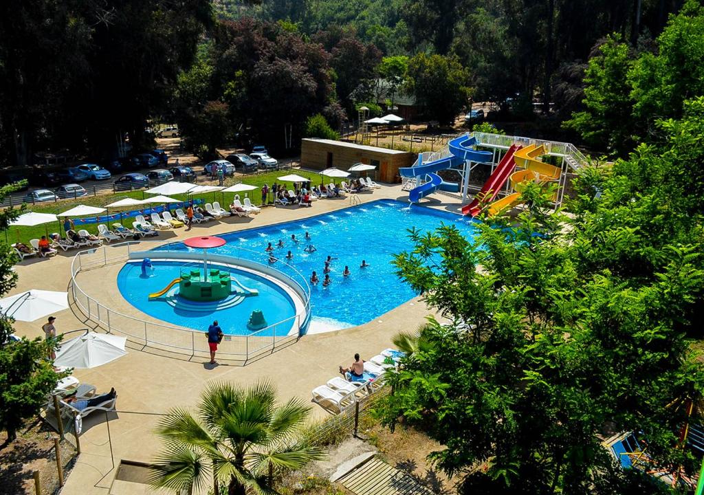 Bazén v ubytování Las Montañas de Olmué Resort & Conference Center nebo v jeho okolí