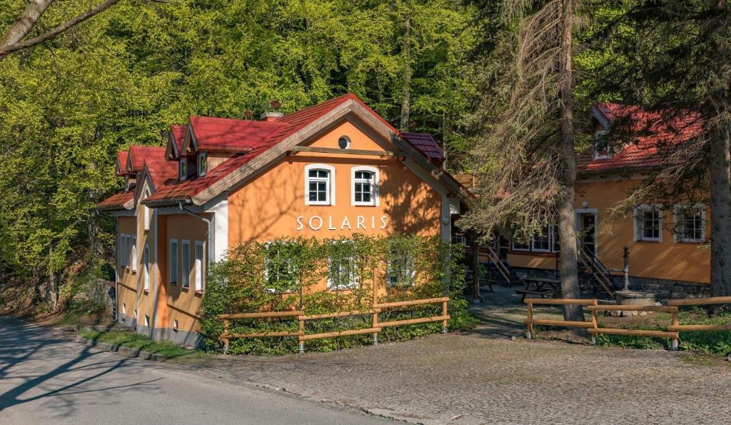 Budova, kde se apartmán nachází