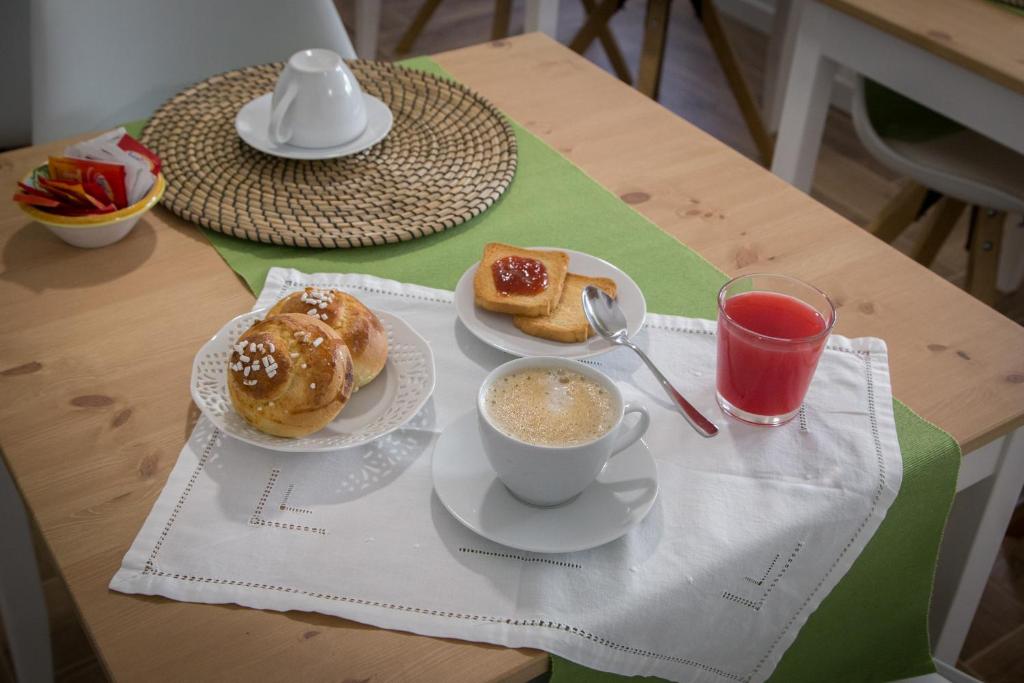 Jedzenie w pensjonacie lub w pobliżu