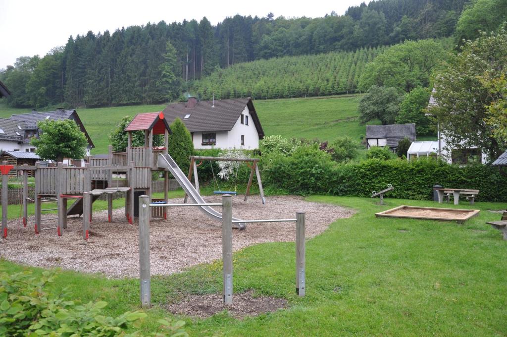 Herní místnost nebo prostor pro děti v ubytování Hotel Tiefenhagen Sauerland