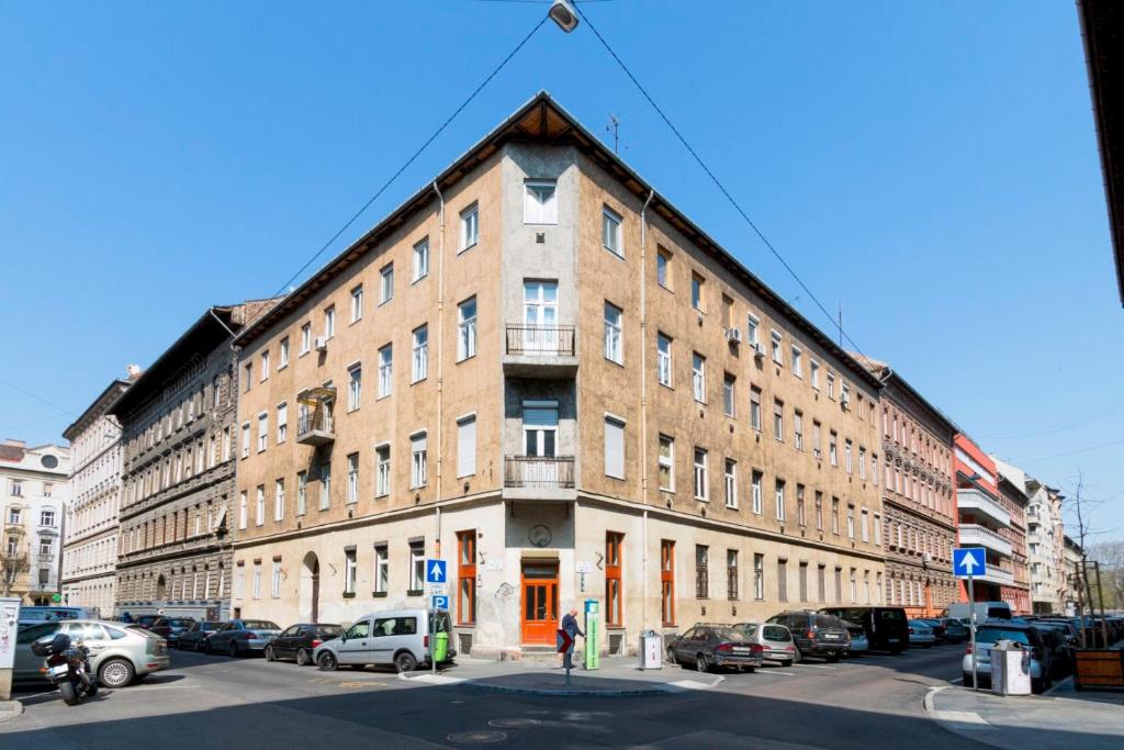 Budova, v ktorej sa apartmán nachádza