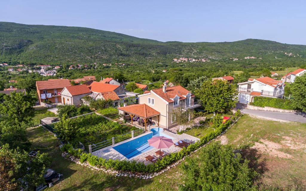 Príroda v okolí dovolenkového domu
