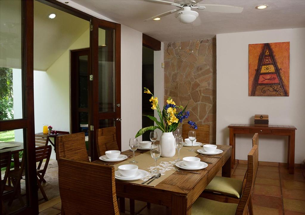 Ana's Villa ☼☼☼