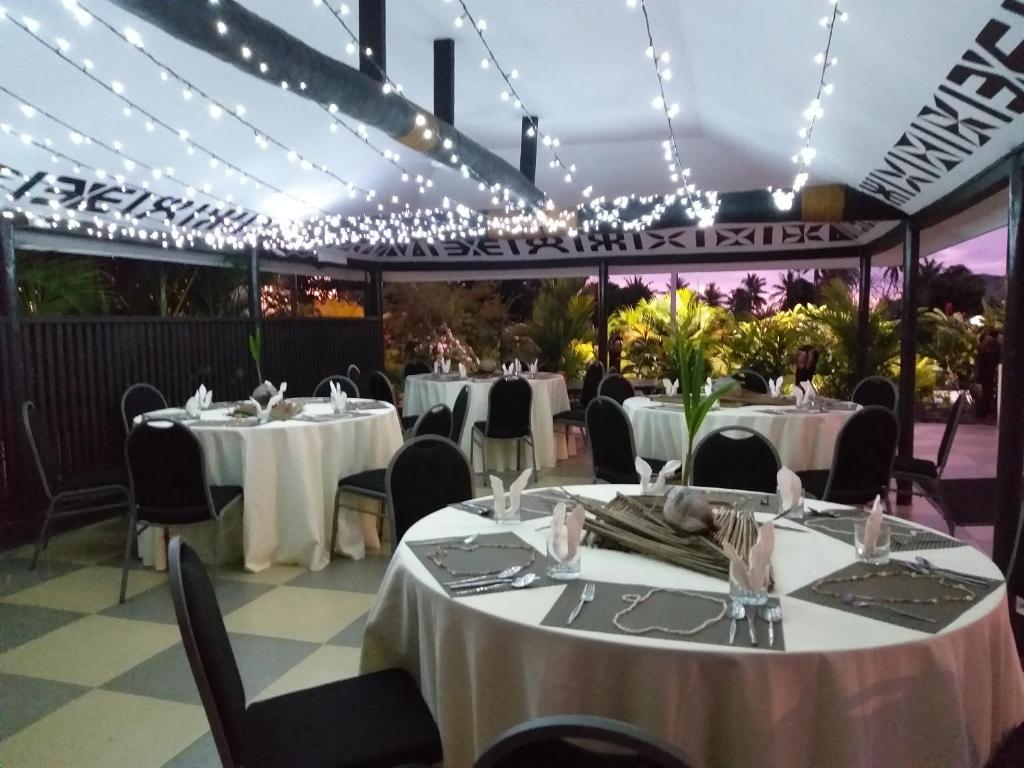 Restaurace v ubytování Tanoa Rakiraki Hotel