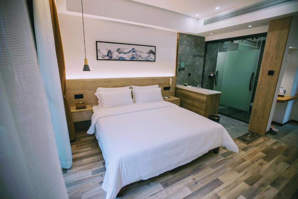 Whispering Mountains Boutique Hotel - Whispering Mountain - Tweepersoonskamer Met Balkon