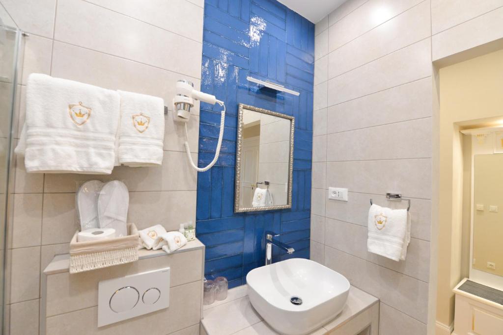 The Duke luxury rooms - 3