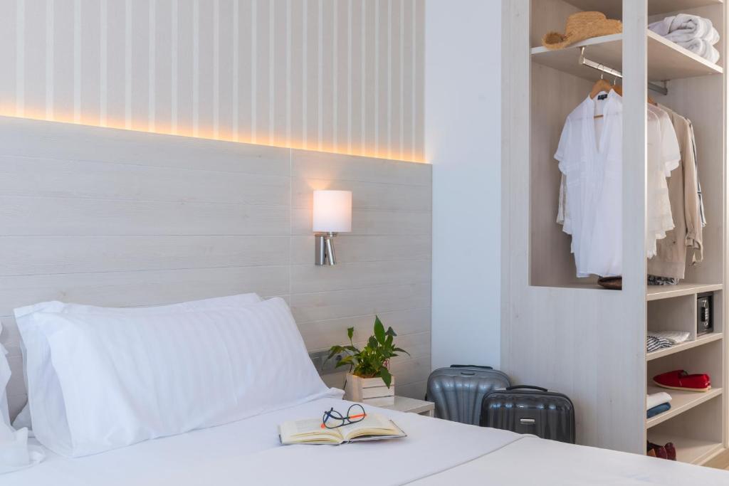 Hotel Marsol - Chambre Triple (2 Adultes + 1 Enfant)