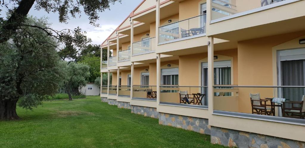 Budova, kde se aparthotel nachází