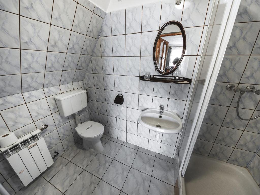 Hostel & Apartments u Florka 2 - 4