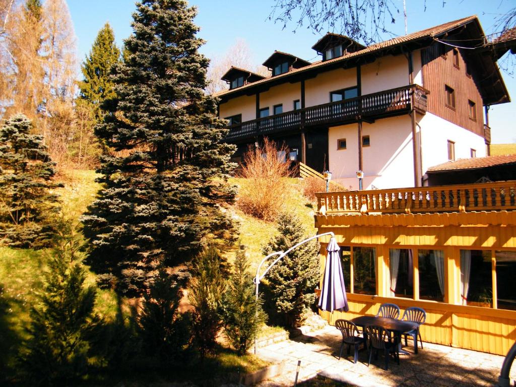 Budova, kde se hotel nachází