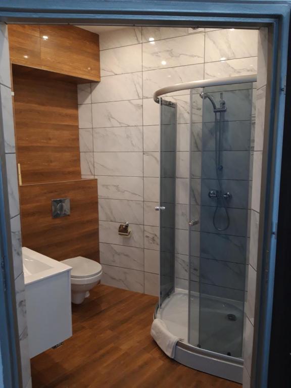Łazienka w obiekcie Apartamenty Polna
