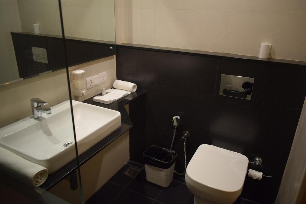 Koupelna v ubytování Starlit Suites Kochi