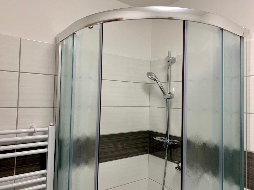 Łazienka w obiekcie Mikulov - Inn - hotel s vinným sklepem Venuše
