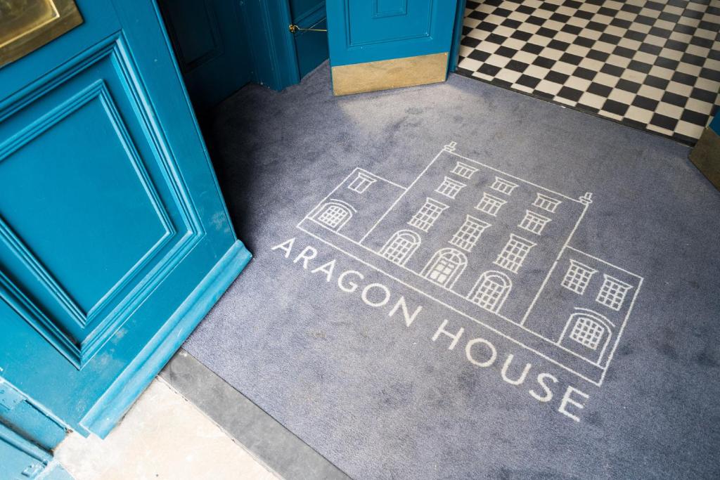 Aragon House