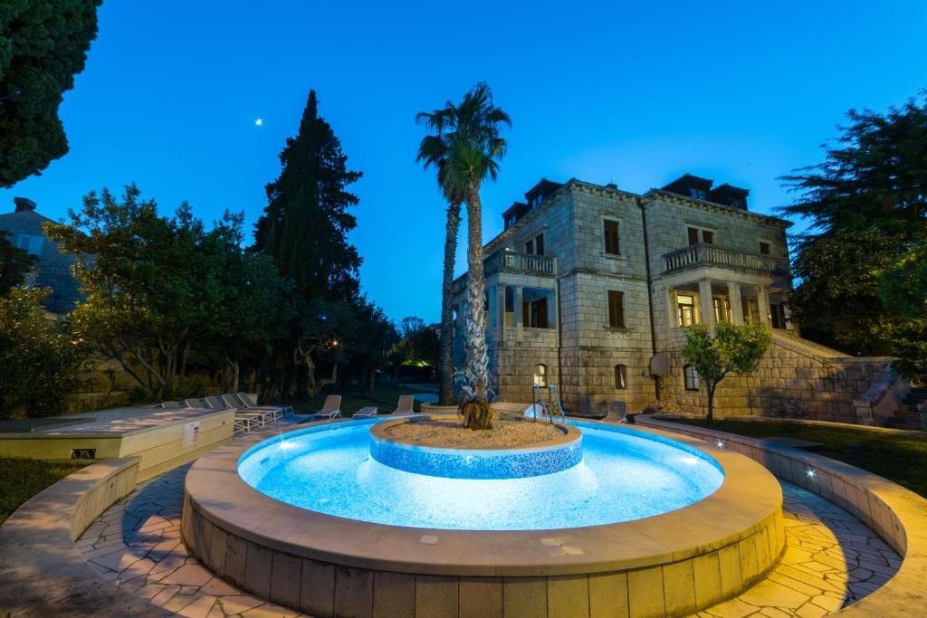Bazén v ubytování Boutique Villa Filaus nebo v jeho okolí