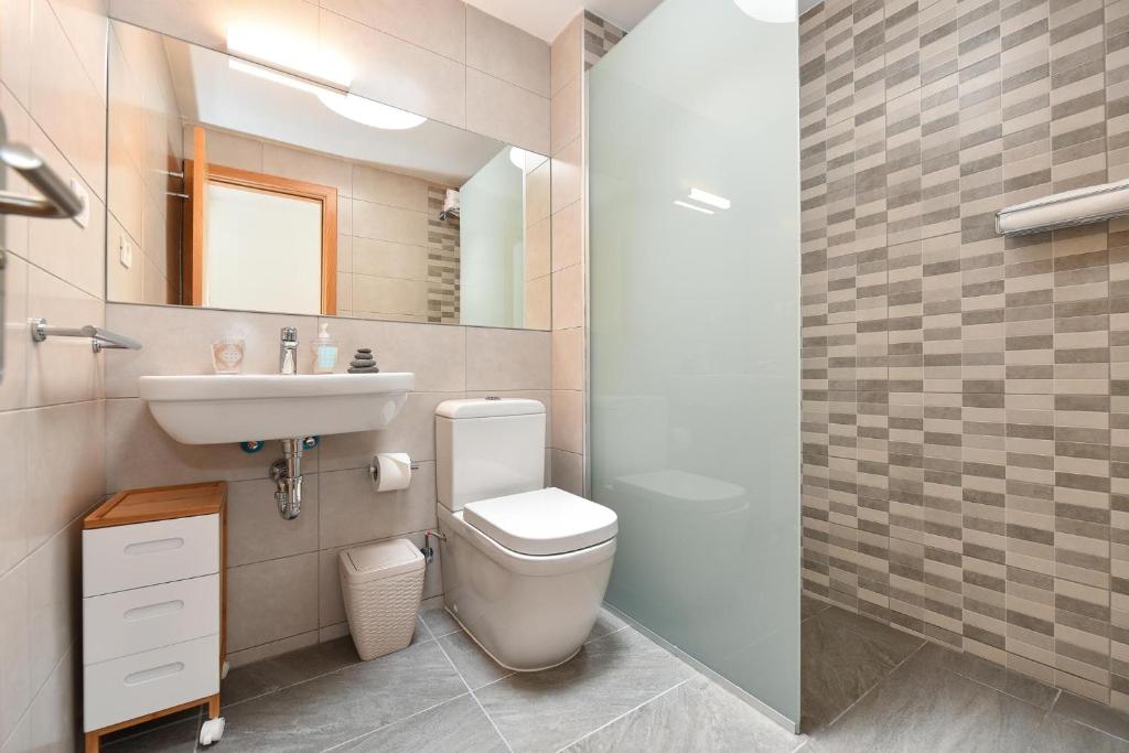 BeachFront Suites Morea Puerto Rico by VillaGranCanaria - Apartamento Con Terraza