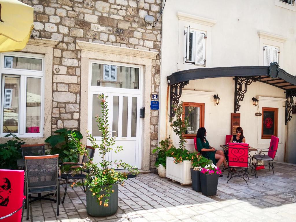 Budova, v ktorej sa apartmán nachádza