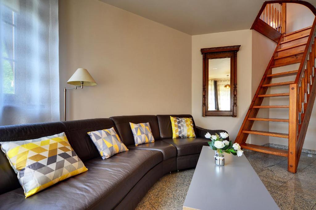 Posezení v ubytování Apartamenty Sun & Ski Willa Nadrzeczna 2B centrum