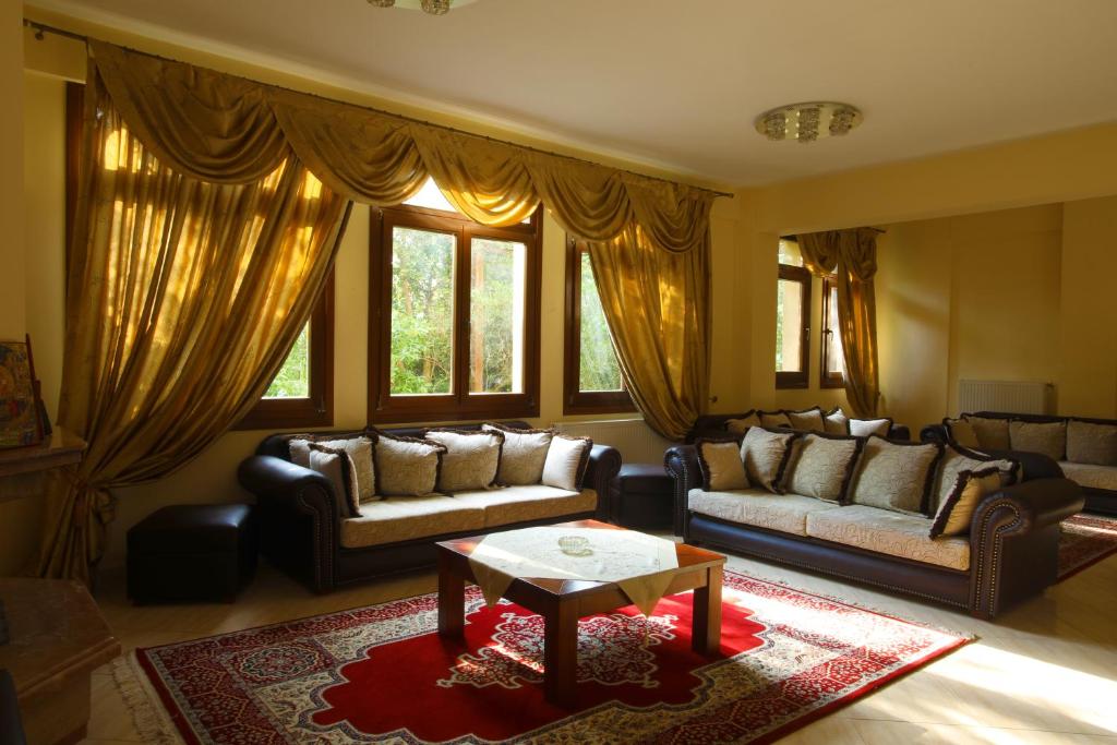 Posezení v ubytování Aigon Hotel