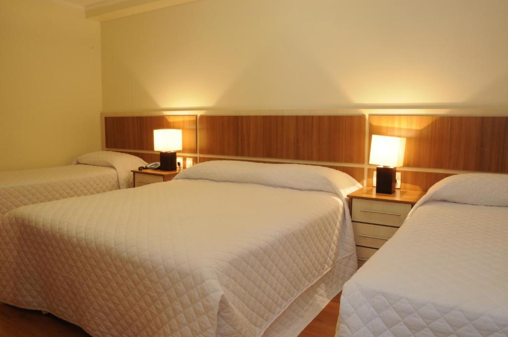  Hotel Shelton