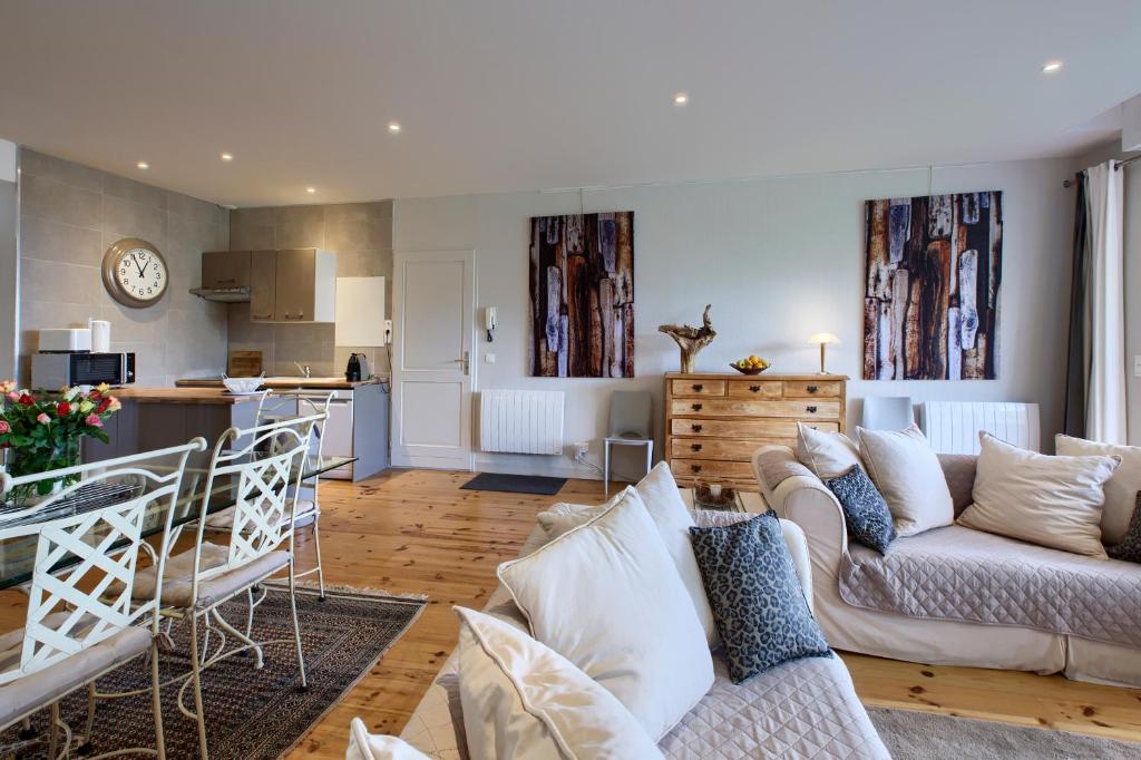 Posezení v ubytování Appartement Pyla Les Cèdres
