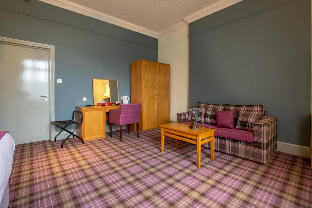 Woodthorpe Hotel休息區