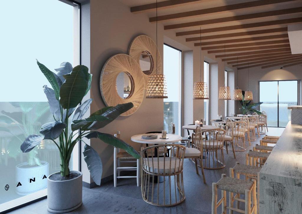 YOU & CO. Quart Boutique, Valencia – Updated 2023 Prices