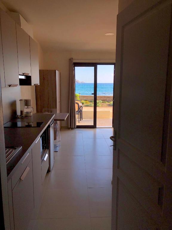Hôtel et Résidence Ta Kladia - Omigna - Apartamento De Una Habitación