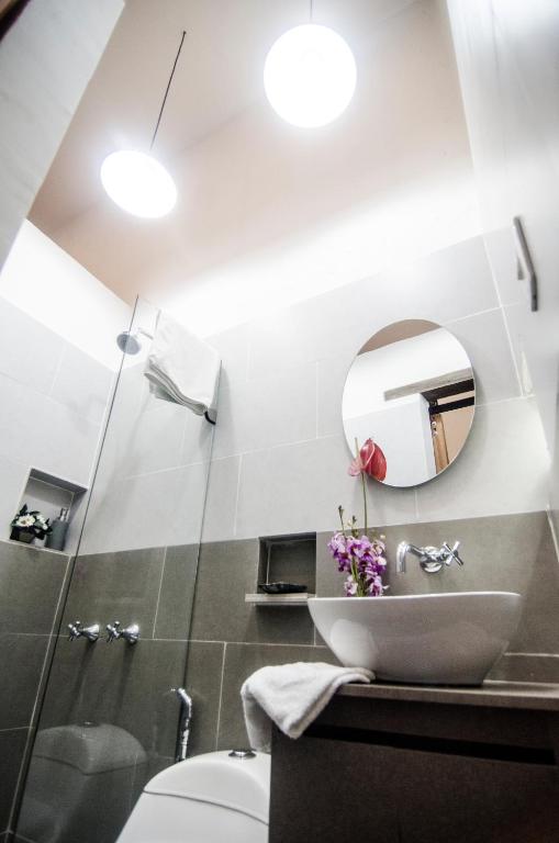 Koupelna v ubytování Moonshine Boutique Hostal