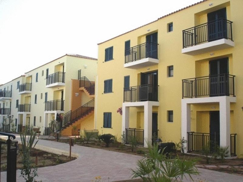 Budova, kde se aparthotel nachází