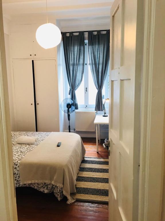 A bed or beds in a room at Kasa Usandizaga