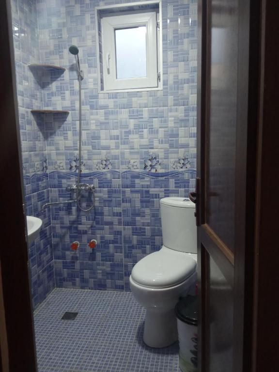 Koupelna v ubytování Guest House Tavaduri