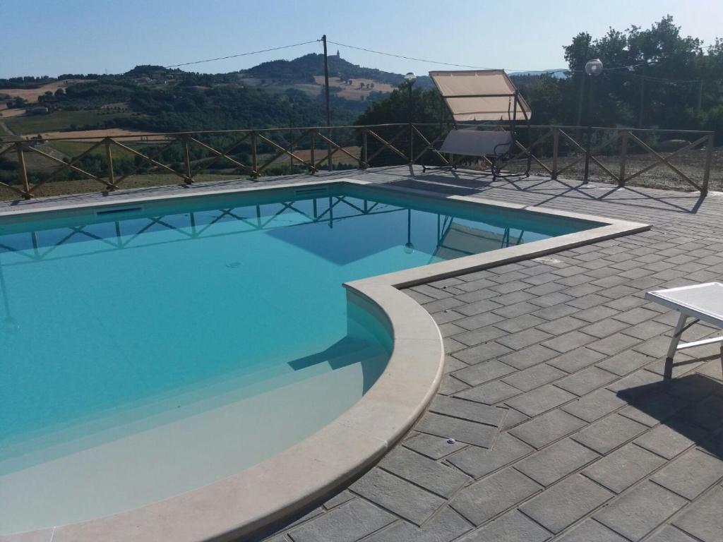 The swimming pool at or close to Agriturismo Il Falco