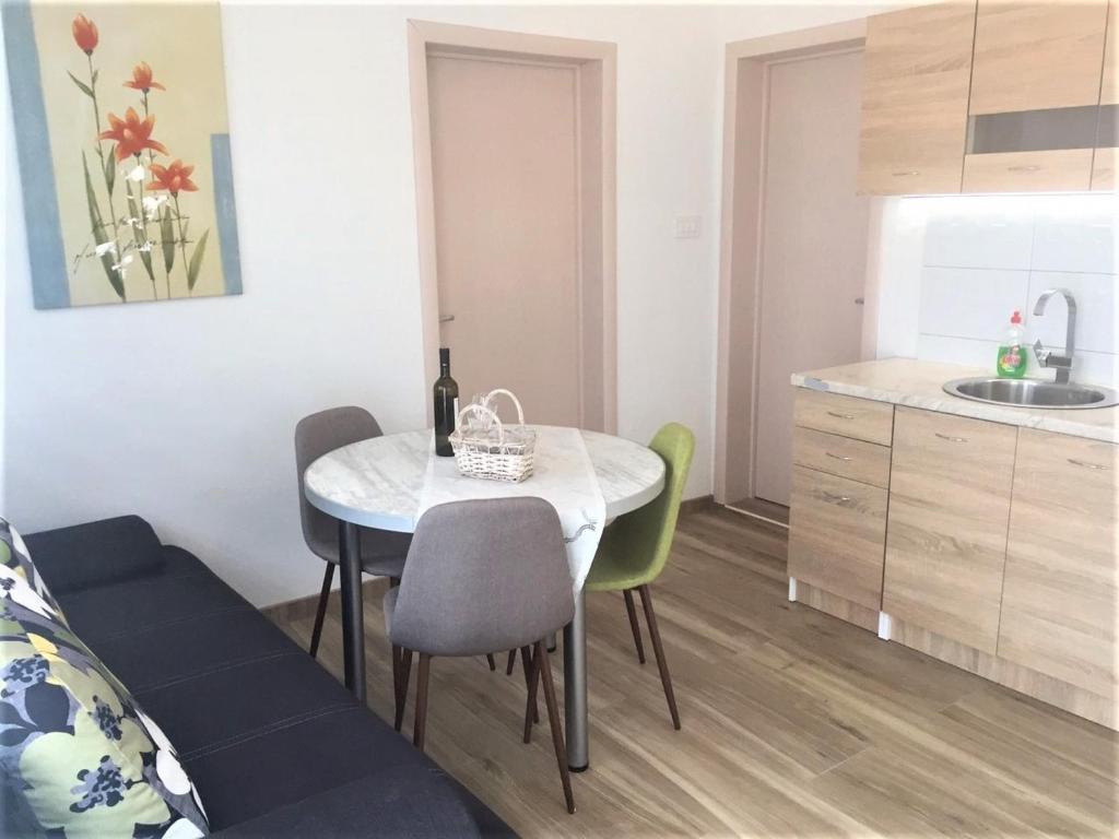 Кухня или мини-кухня в Aparthotel Monterria
