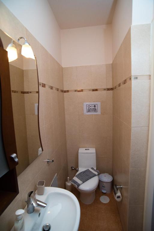 A bathroom at Villa Olympia VIP