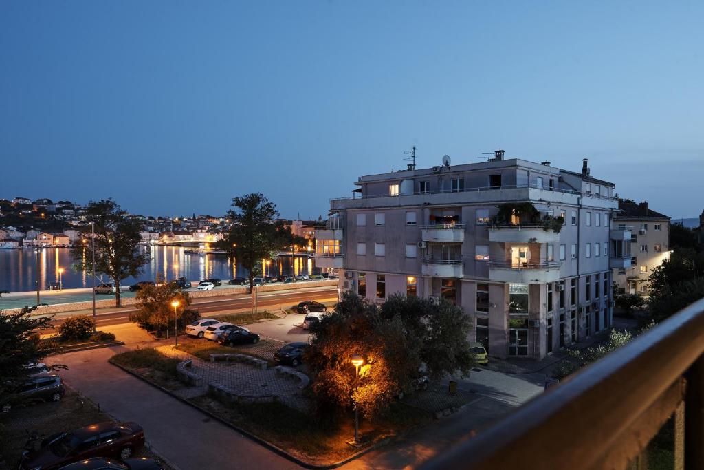 Budova, v ktorej sa apartmán nachádza