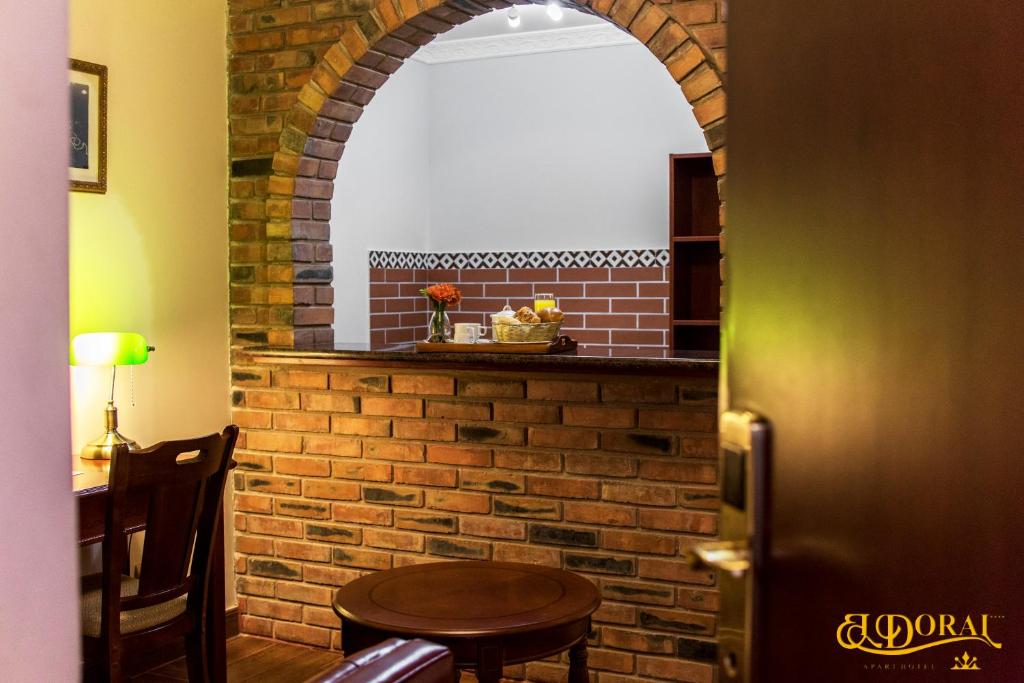 Apart Hotel El Doral - 带露台的公寓 - 一楼