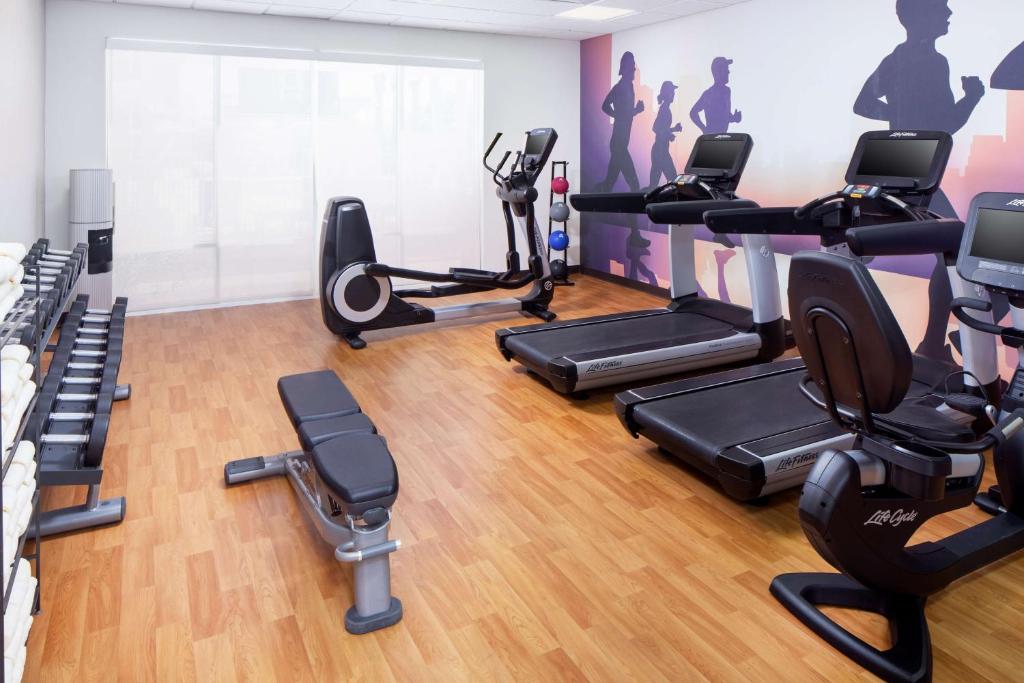 Fitness centrum a/nebo fitness zařízení v ubytování Hyatt Place Phoenix/ Mesa