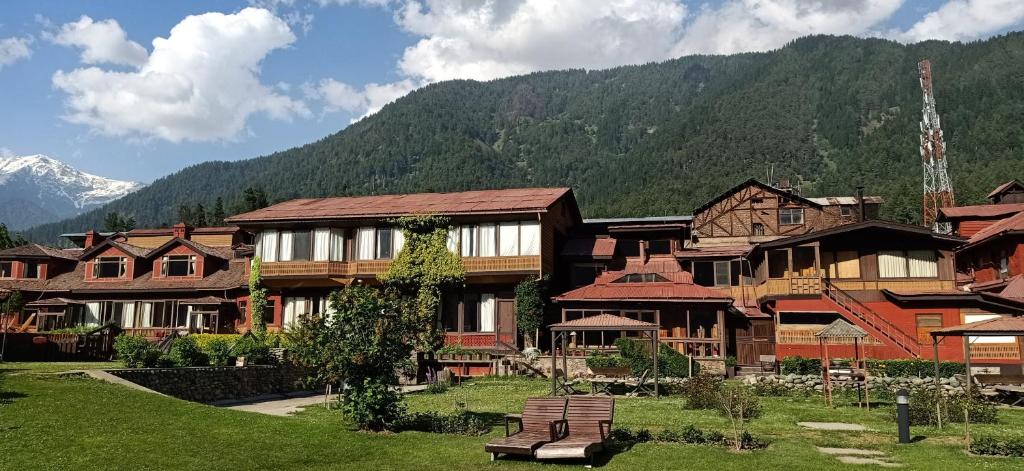 Photo de la galerie de l'établissement Pahalgam Hotel, à Pahalgām