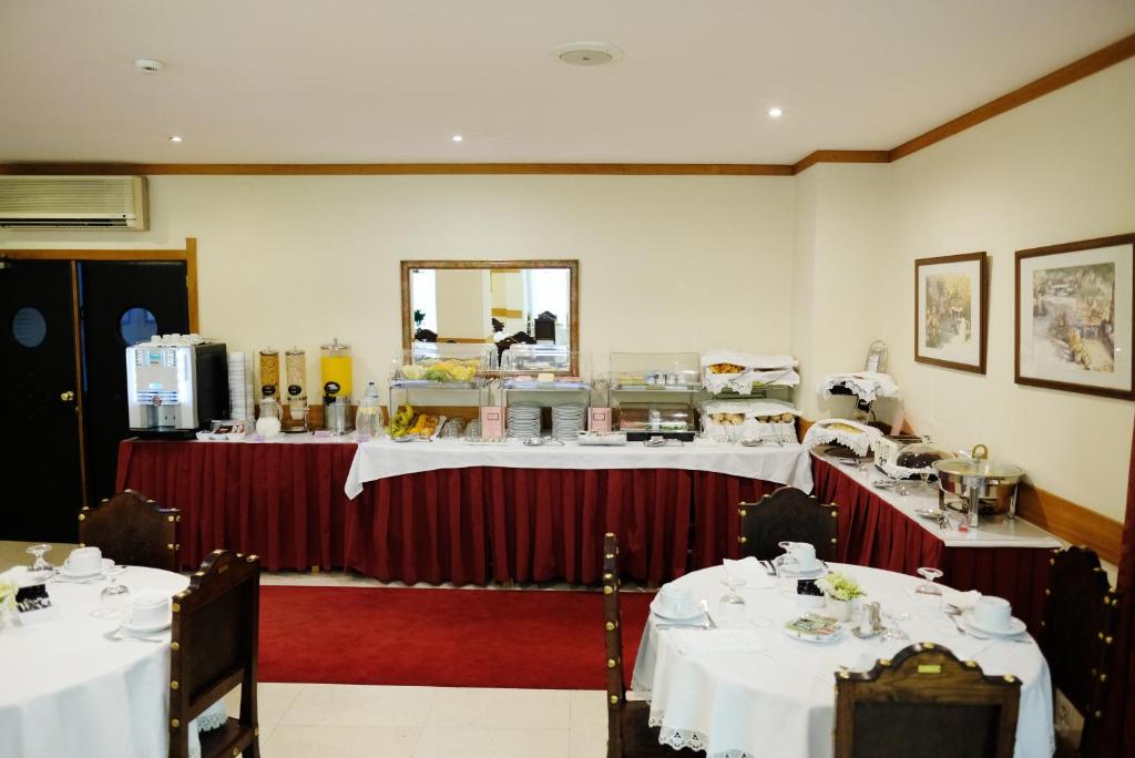 Restaurace v ubytování Hotel Dona Sofia