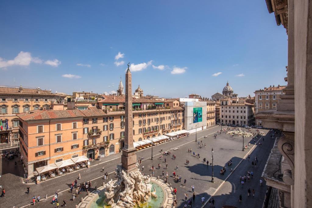 Luxury Suite with View at Eitch Borromini Palazzo Pamphilj