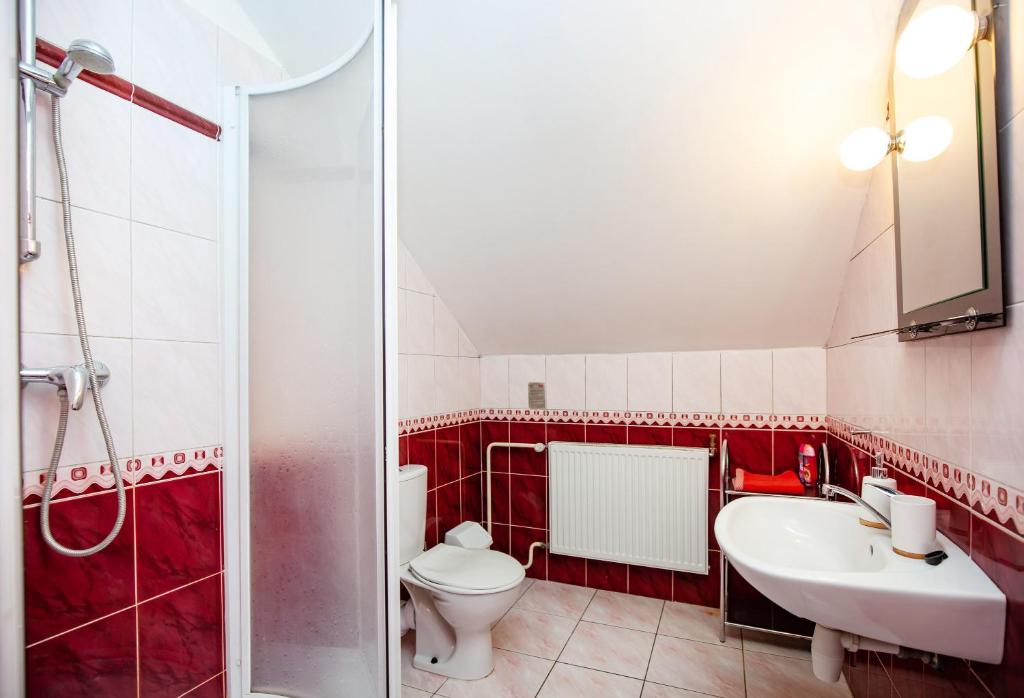 Koupelna v ubytování Apartmány Nevädza