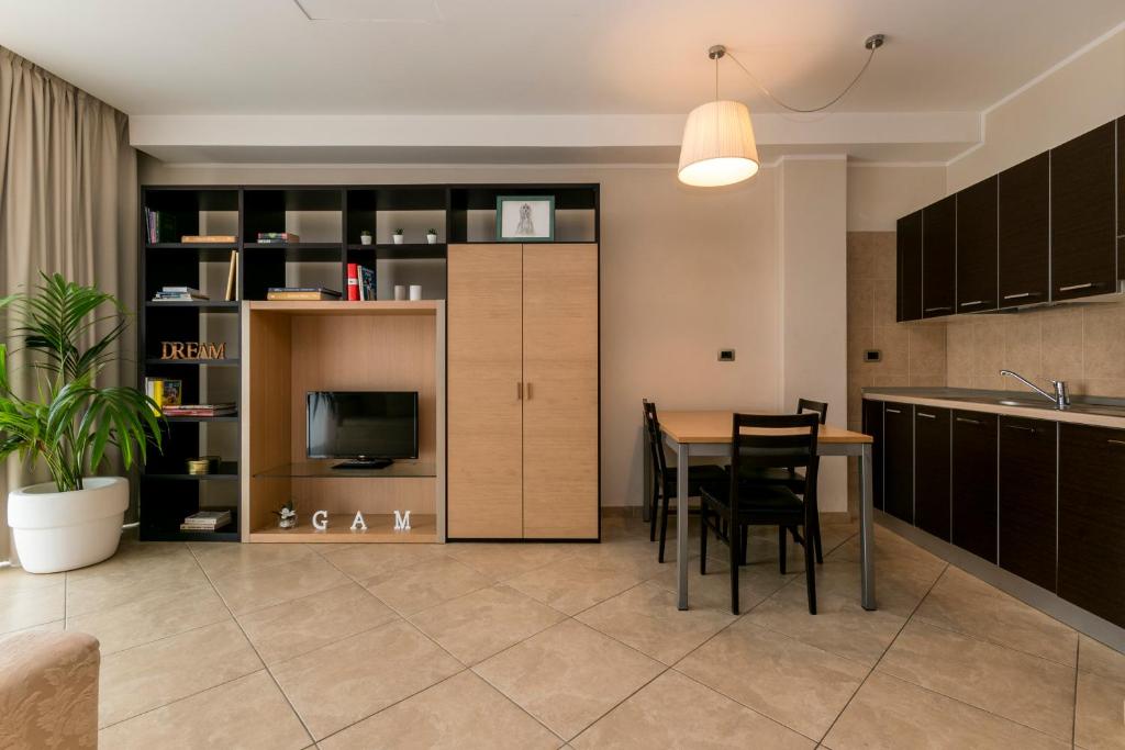 Kuchyň nebo kuchyňský kout v ubytování ApartHotel Anghel