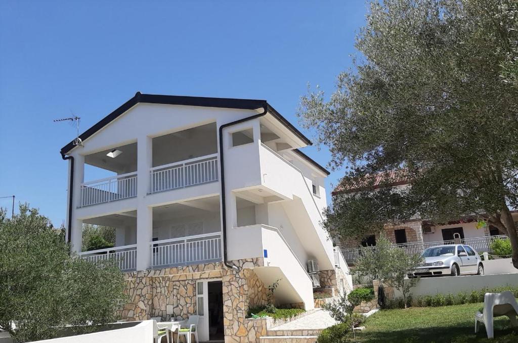 Budova, kde se apartmán nachází