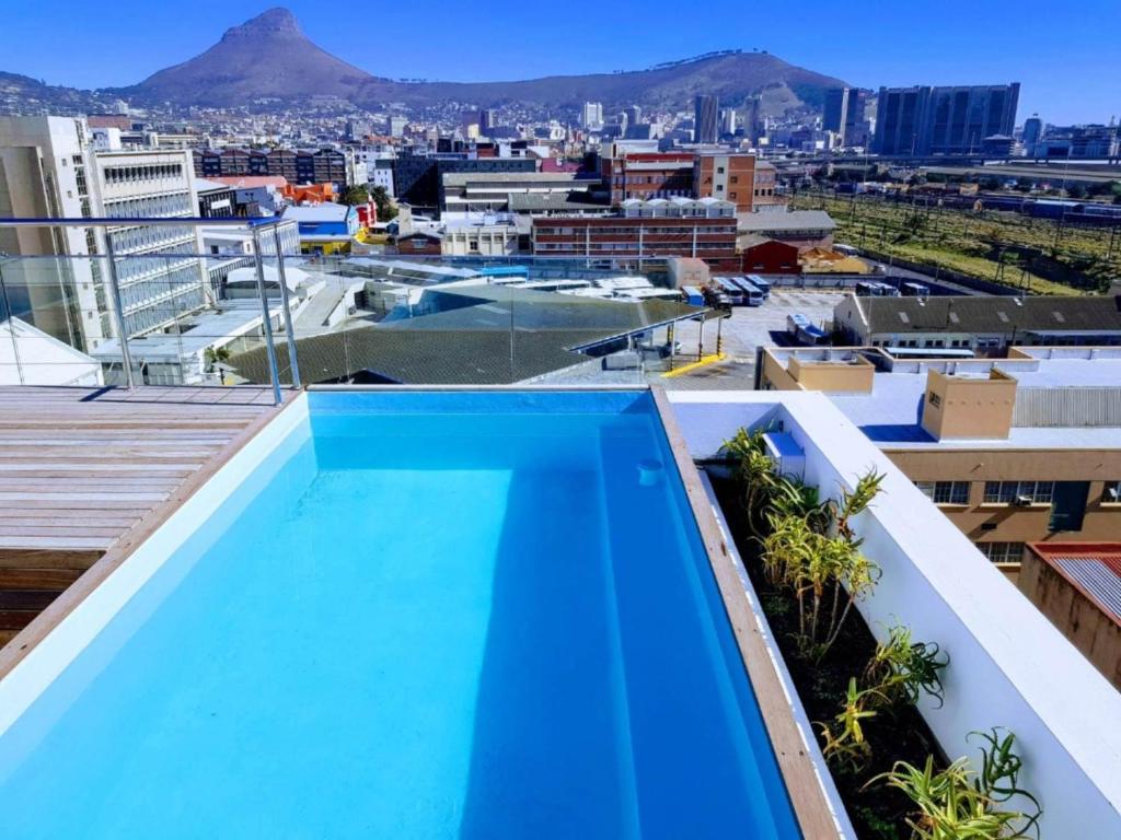 C503 Woodstock Quarter, Cape Town (updated prices 2024)