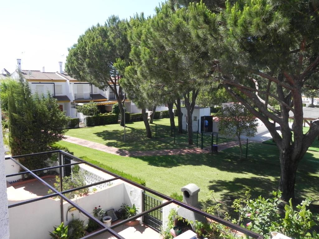 Vonkajšia záhrada v ubytovaní Faro II Holiday Home
