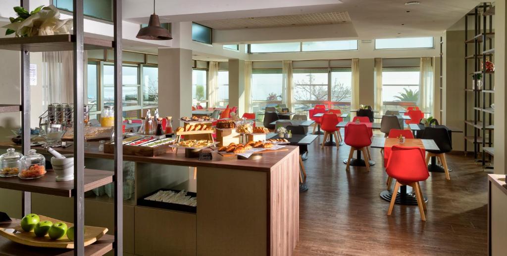 Little Hotel - Resim 44