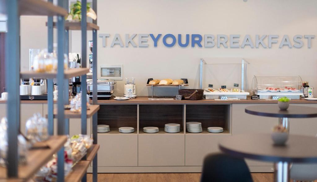 Little Hotel - Resim 38