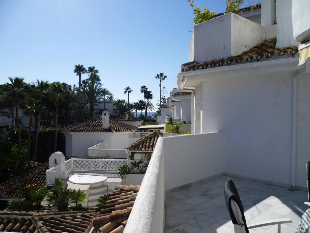 30481 - APARTMENT 50 METER TO SPORTY BEACH, Marbella ...