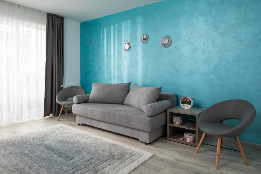 Brasov Holiday Apartments - Aqua Apartment With Balcony